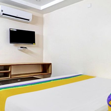 Itsy By Treebo - Vardhan Stay Inn Тирупати Екстериор снимка